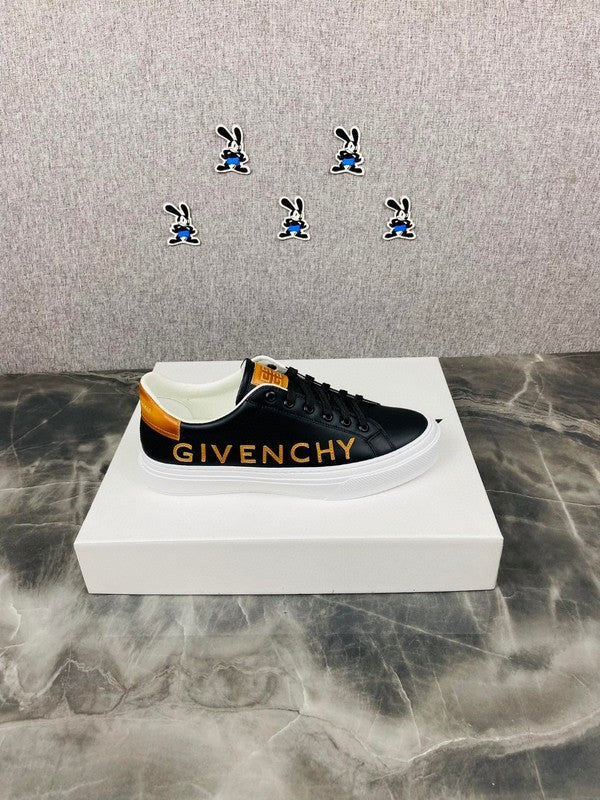 Givenchy shoes Style 127 - sole and craftsmanship detail