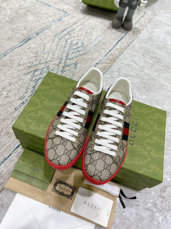 Gucci soft grey luxury sneakers view 8 premium leather build