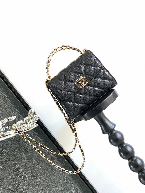  women's handbag, mid design, view 2