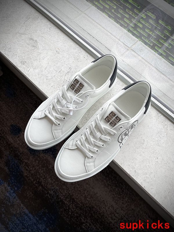 Givenchy shoes Style 003 - angled studio shot