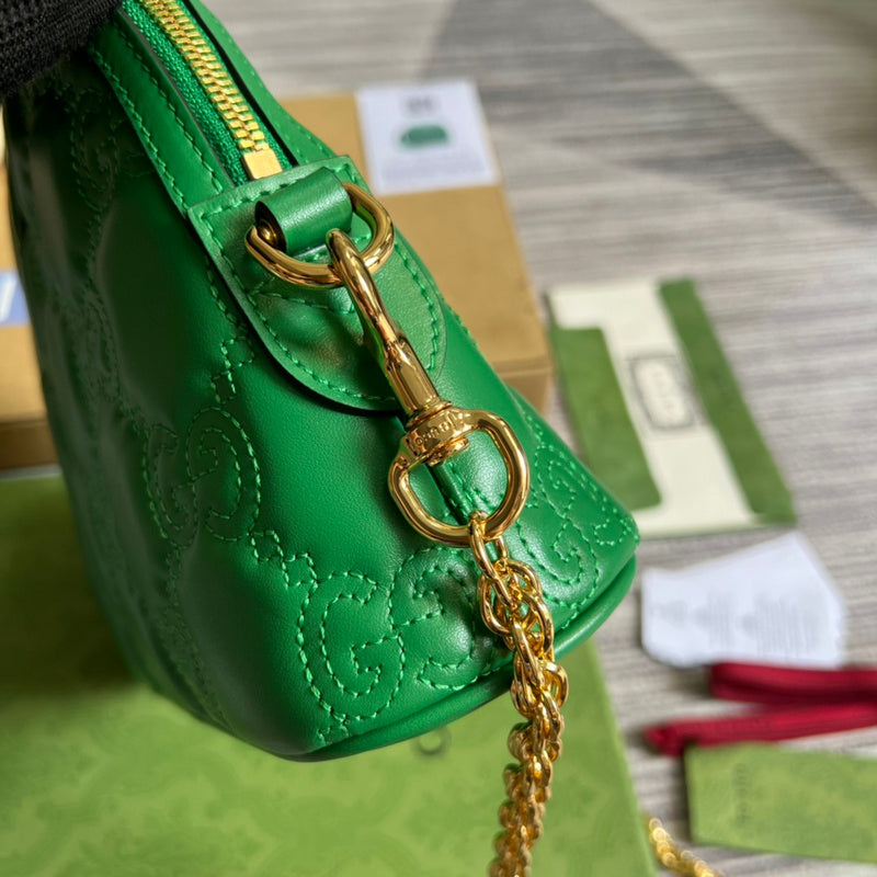 Close-up detail of refined classic women's handbag – women's everyday handbag