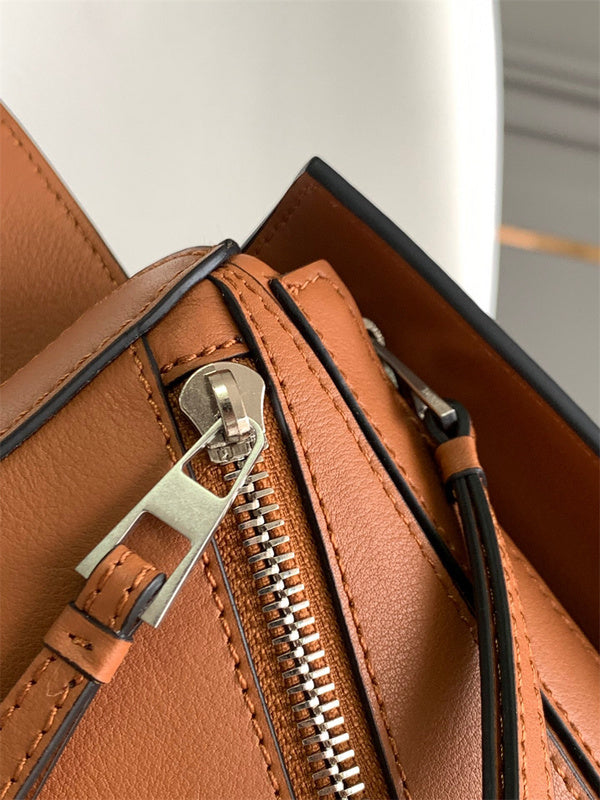 Ziva's Charm handbag – lifestyle view (18cm*12cm*7.5cm)