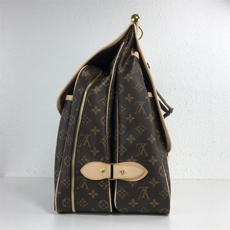  versatile tote bag styled with outfit