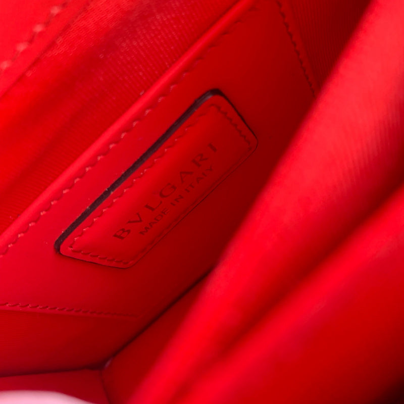 Polished Faux Leather Handbag - Premium Craftsmanship Detailing | Women's Fashion Handbag #1720 - close-up detail shot (image 3) of designer-inspired handbag