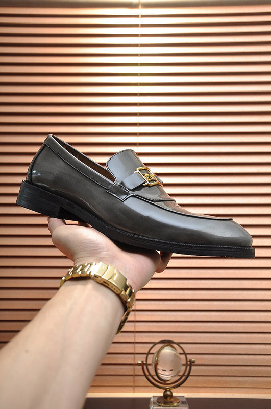Hermes shoes Style 072 - side profile detail