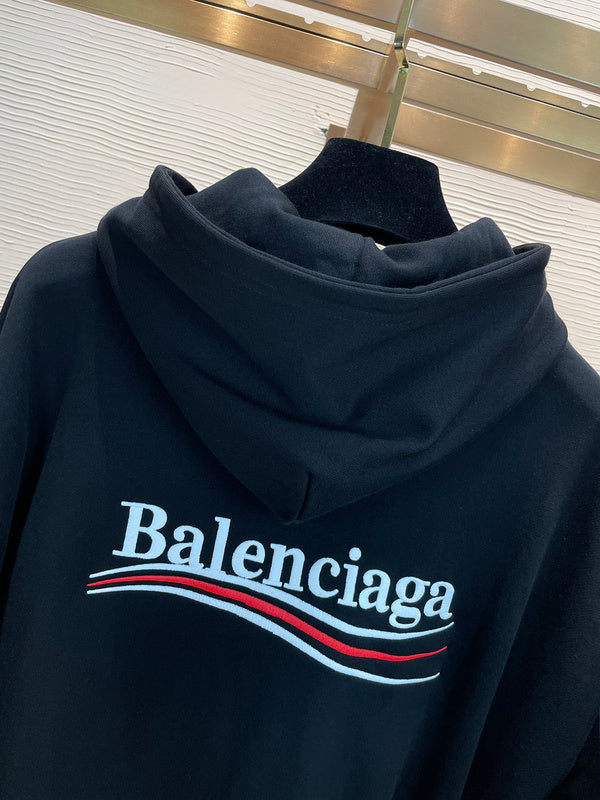 Styling view of Balenciaga luxury piece style No.196