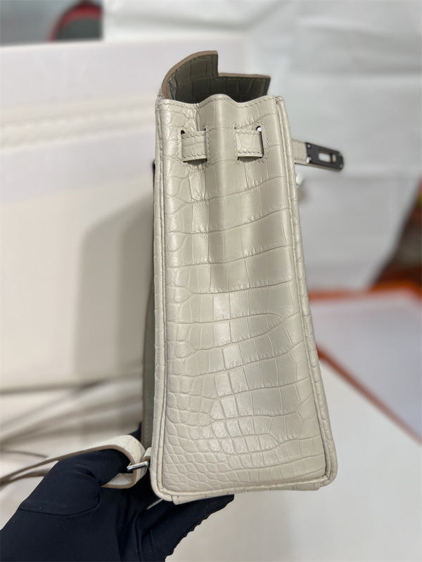 Effortless bag women's premium everyday handbag