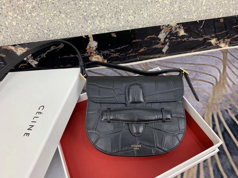 Front view of chic statement women's handbag – women's designer-style accessory