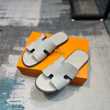 Hermès Nude Bow-Detail Flats - Detail Shot of Craftsmanship