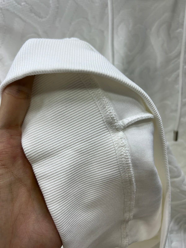 Styling view of Burberry luxury piece style No.339