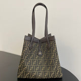 Ziva's Charm handbag – product shot (32.5cm*32.5cm*27.5cm)