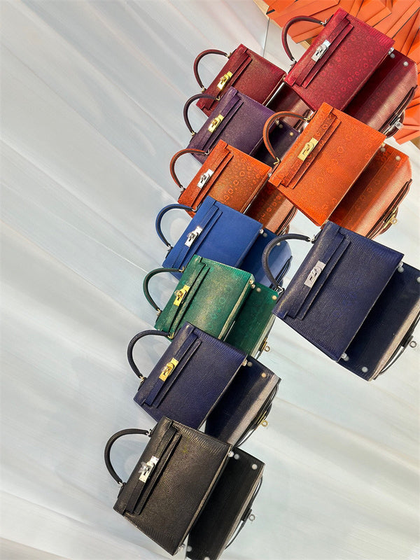  carryall bag interior and compartment view