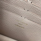 Styled lifestyle shot of everyday-luxe classic women's handbag – women's premium purse