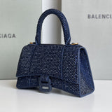 Zivas Charm Streamlined Design Statement Handbag (Everyday Luxury Essential) – Interior View