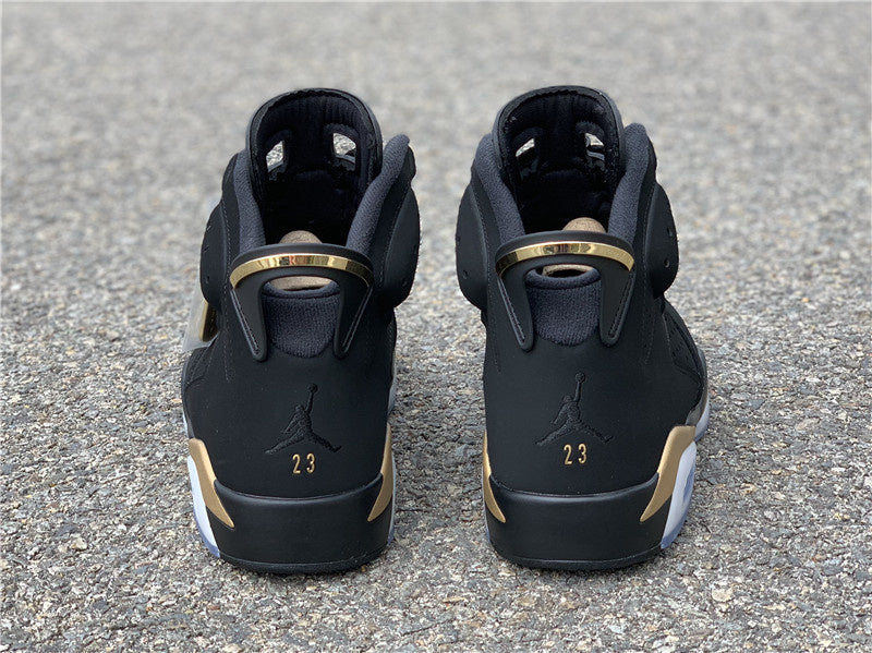 Nike Men's & Women's Premium Designer Sneakers — Style 010 front view
