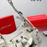 Ziva's Charm handbag – detail view (one versatile size)