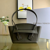 Elegant Premium PU Leather Handbag - Everyday Elegance | Women's Fashion Handbag #1753 - product detail shot (image 10) of designer-inspired handbag