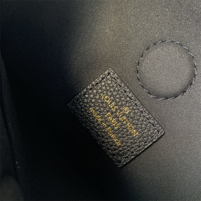  top-handle bag interior and compartment view 27