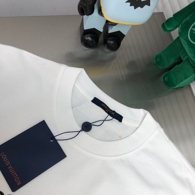 Side profile of Louis Vuitton cotton t-shirt with signature branding