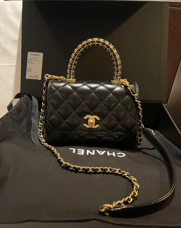  women's handbag, mid design, view 6