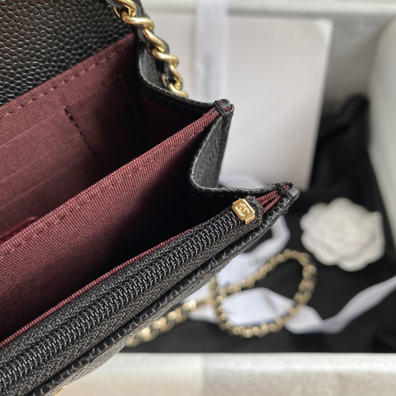 Zivas Charm Refined Everyday Style Fashion Handbag (Statement-Ready Design) – Lifestyle Shot