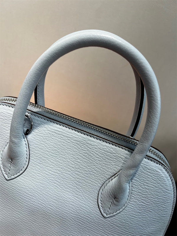 satchel interior and compartment view