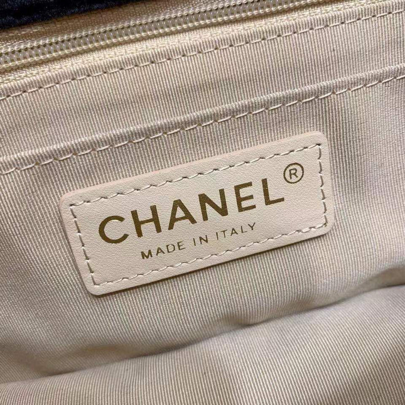  mid purse view 9