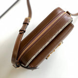 Handle and strap detail of statement premium women's handbag – women's statement bag