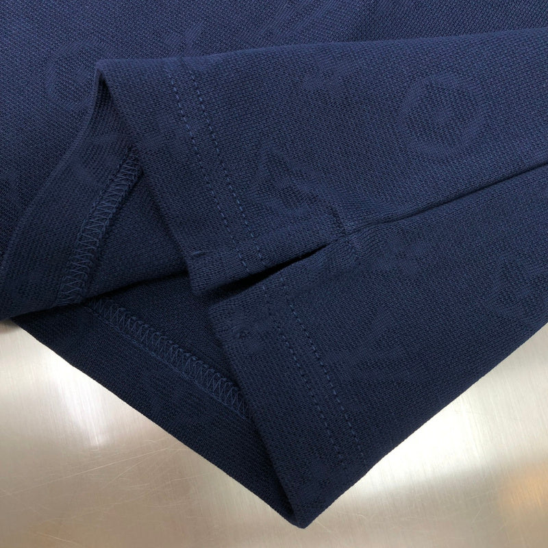 Full styled look of Louis Vuitton cotton t-shirt with label-forward styling