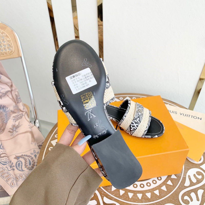 Louis Vuitton shoes Style 343 - sole and craftsmanship detail (additional angle)