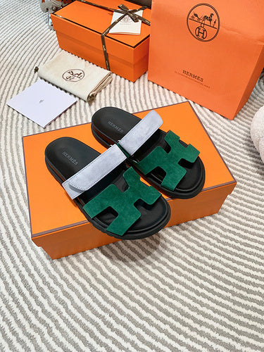 Hermès Red Flat Thong Sandals - Full Silhouette View