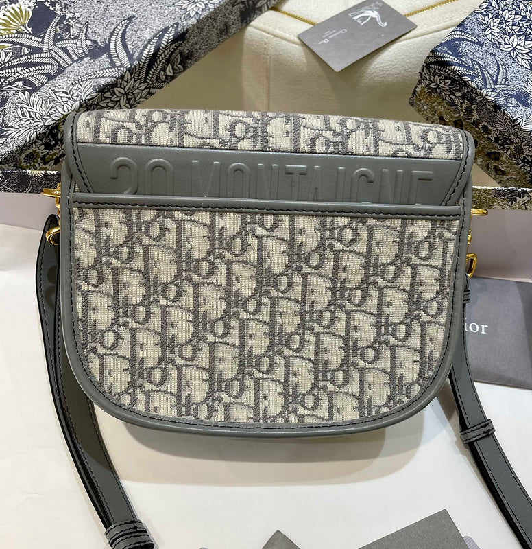 Side profile of classic sleek women's handbag – women's luxury handbag