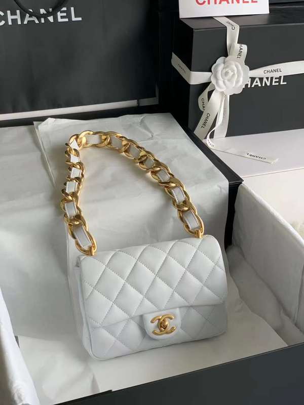 Zivas Charm Refined Everyday Style Luxury Handbag (Refined Practical Design) – Front View