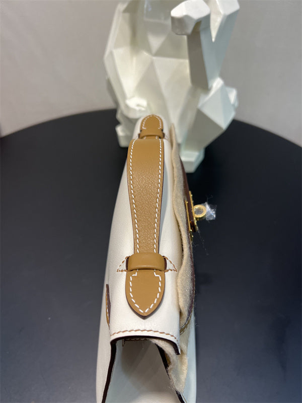  top-handle bag interior and compartment view 9