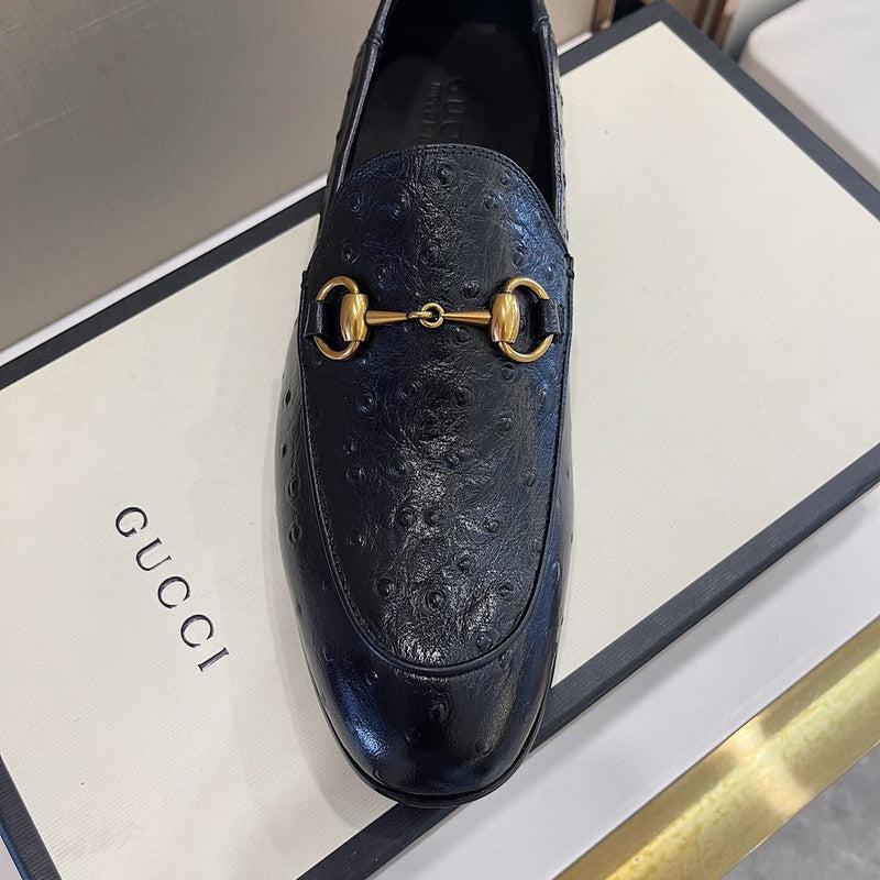 Gucci bold contrast luxury sneakers view 4 sleek tonal finish