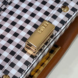 Ziva's Charm handbag – detail view (27cm*7cm*18cm)