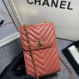 Zivas Charm Versatile Design Fashion Handbag (Everyday Luxury Essential) – Close-Up Detail