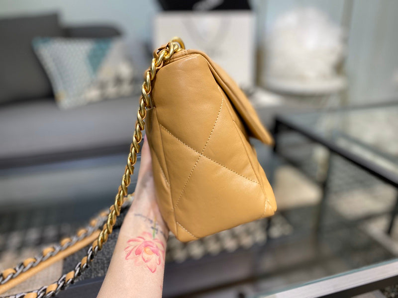 Zivas Charm Sleek Silhouette Designer Handbag (Versatile Style Statement) – Interior View