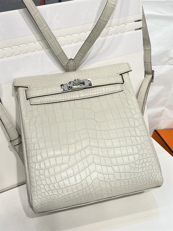 Interior view of effortless premium bag