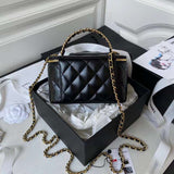 Zivas Charm Everyday Sophistication Luxury Handbag (Refined Modern Silhouette) – Detail View
