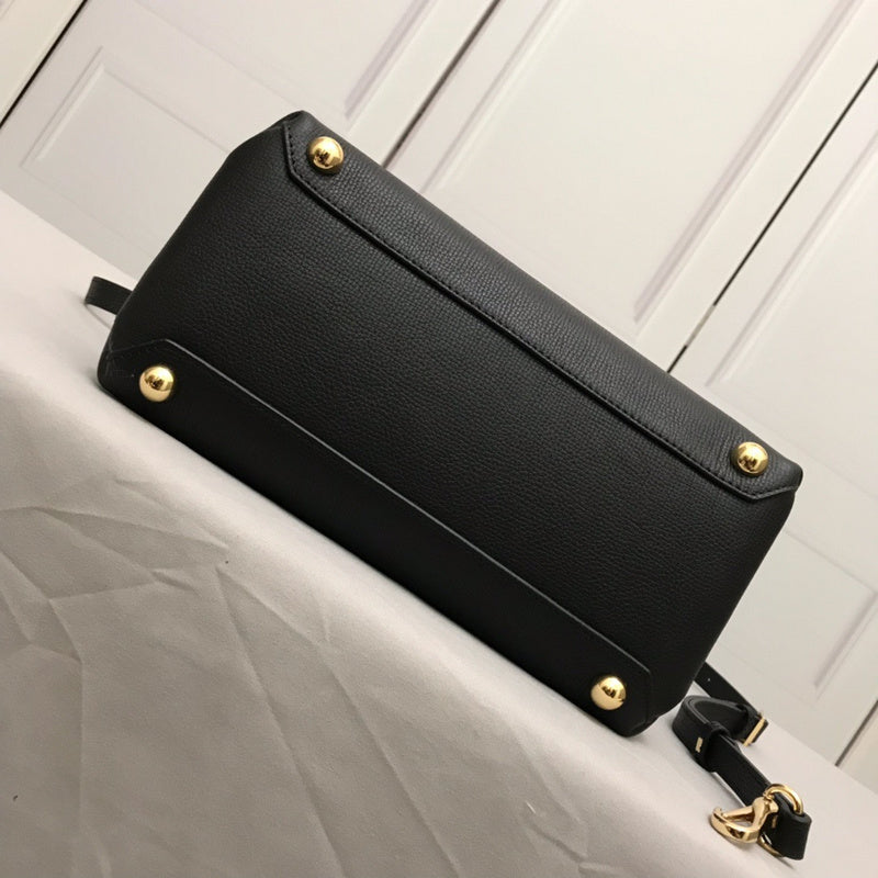 Ziva's Charm handbag – back view (one versatile size)