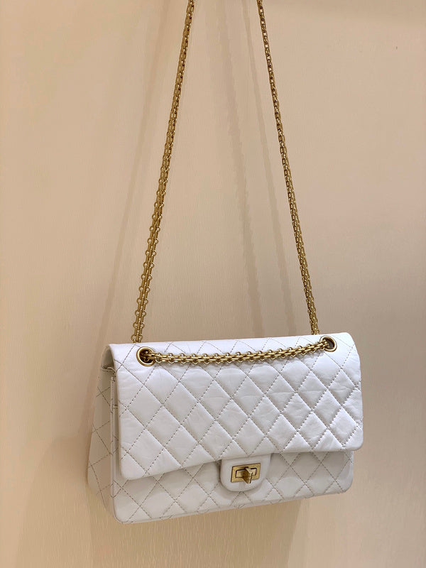  women's handbag, spacious design, view 4