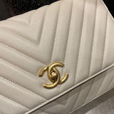  women's handbag, versatile design, view 3