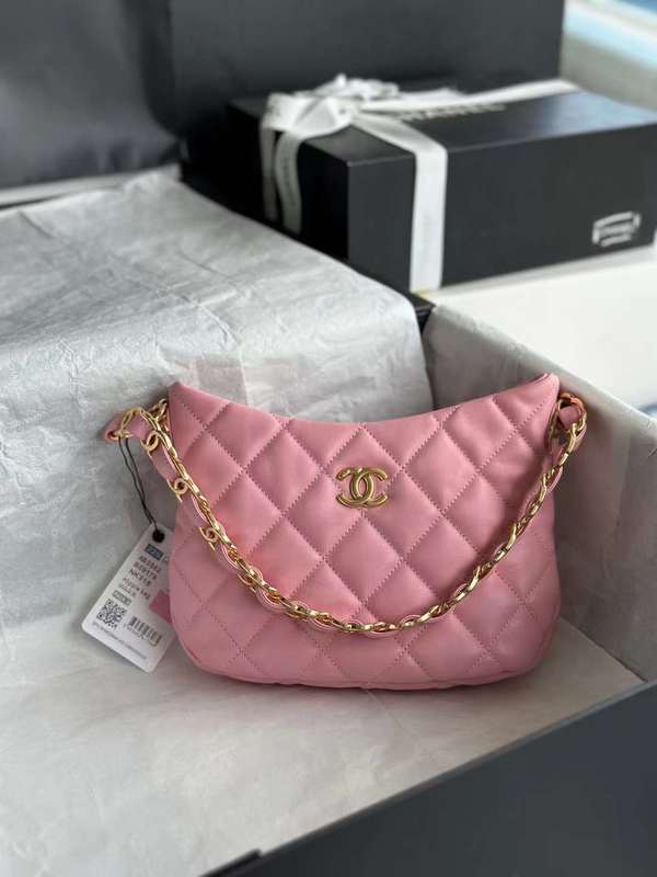 Zivas Charm Sleek Silhouette Everyday Handbag (Effortless Style Upgrade) – Detail View