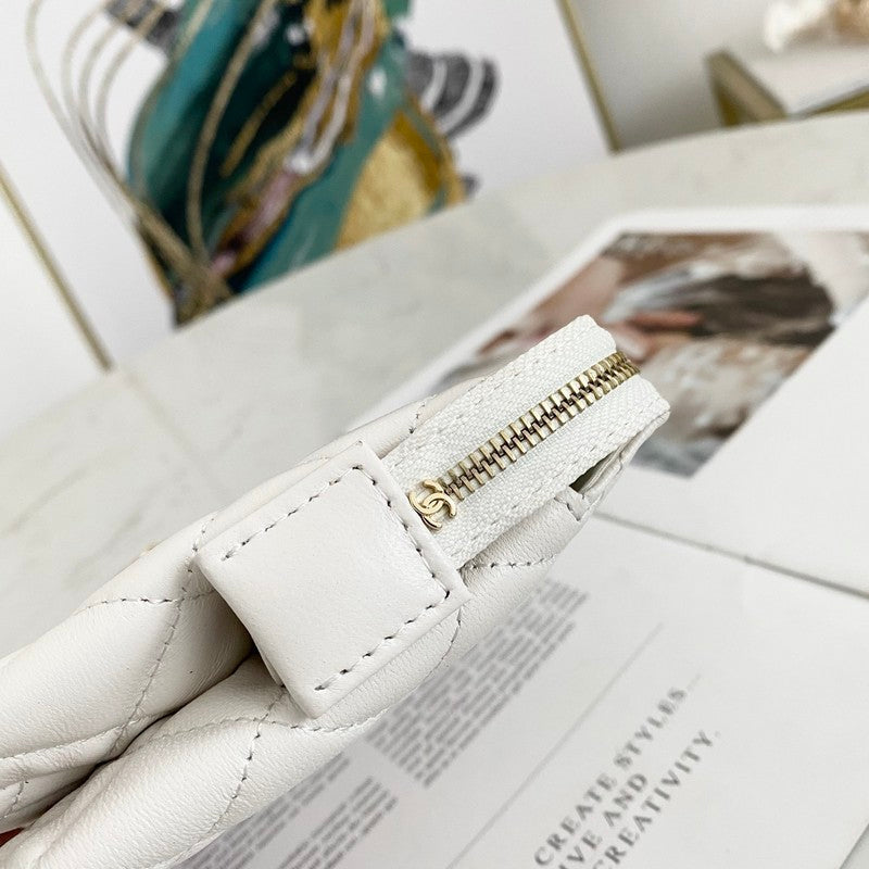  women's handbag, versatile design, view 4