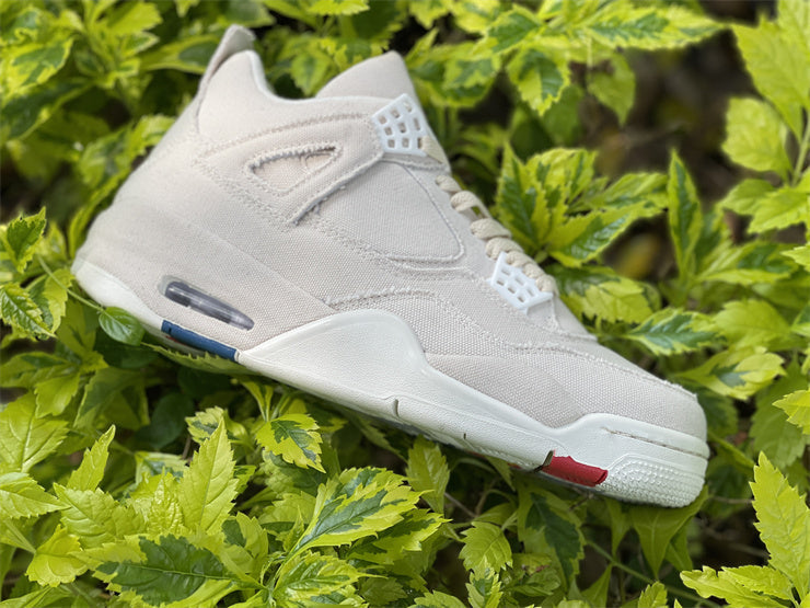 Nike Men's & Women's Premium Low-Top Trainers — Style 241 hardware detail