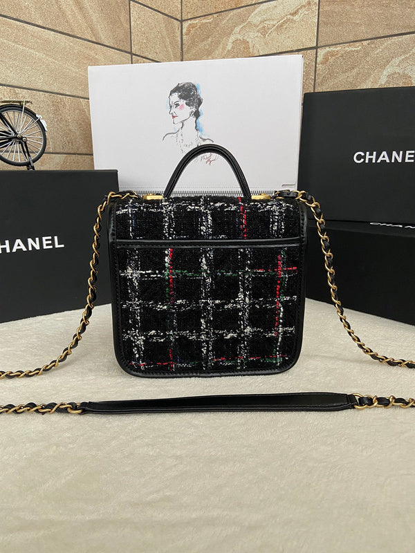 Zivas Charm Chic Craftsmanship Designer Handbag (Effortless Style Upgrade) – Lifestyle Shot