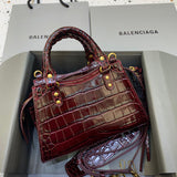 Modern Premium PU Leather Handbag - Chic Everyday Appeal | Women's Fashion Handbag #323 - close-up detail shot (image 3) of designer-inspired handbag
