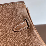  tote bag interior and compartment view 21