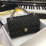  mid purse view 1